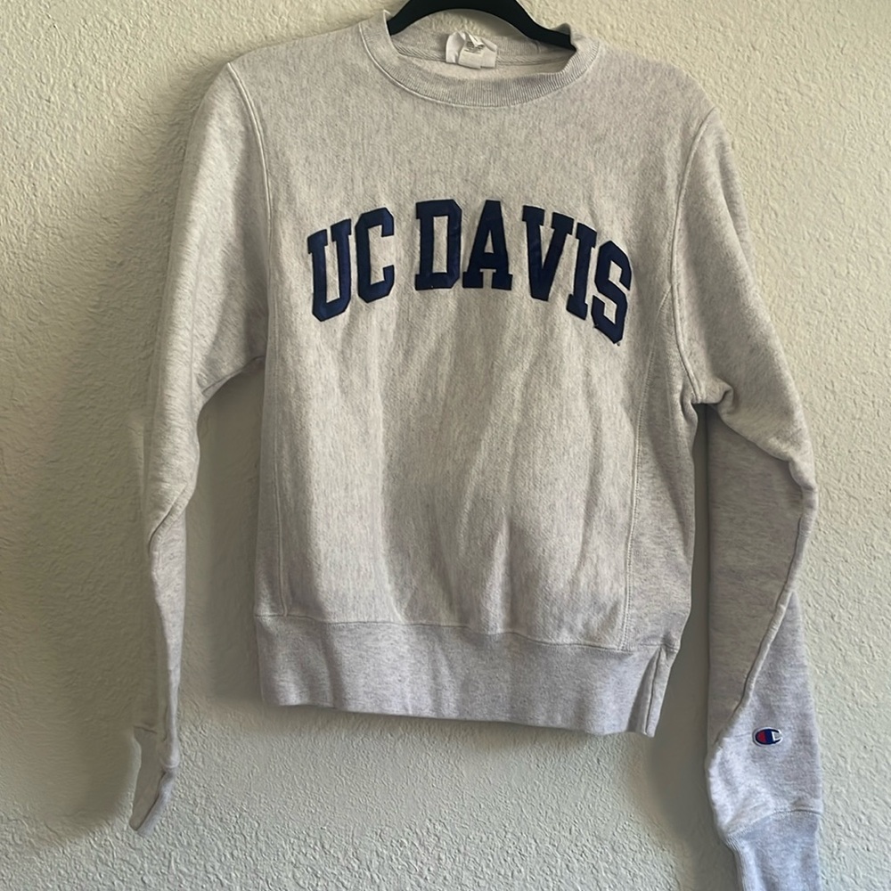 Champion UC Davis crew